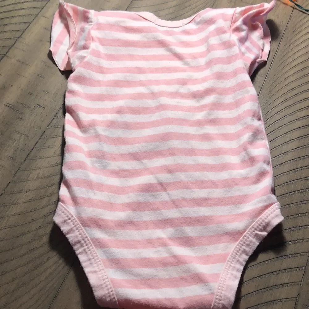 7 for all Mankind Flutter Sleeve Onesie. Pastel Pink Stripe CottonPolyblend 6-9m